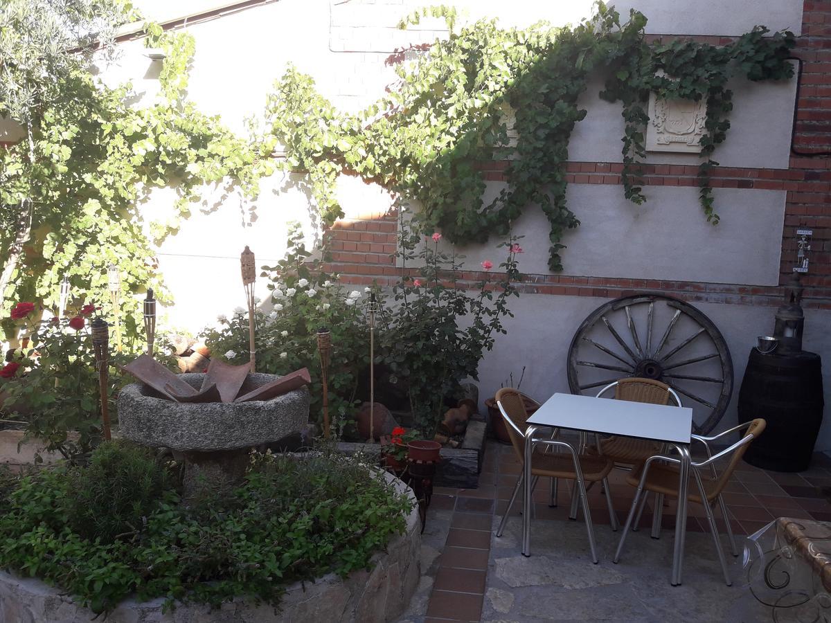 Casa Rural La Casa De Las Manuelas Horcajo de las Torres 外观 照片